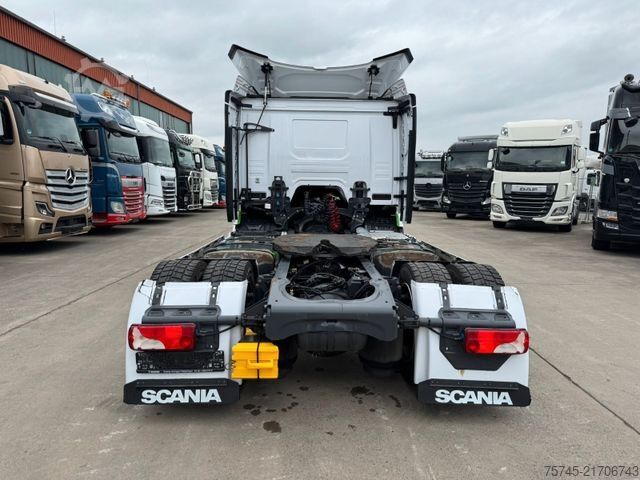 Standard tractor unit SCANIA P 450 * RETARDER  * STANDHEIZUNG * 1 X LIEGE *