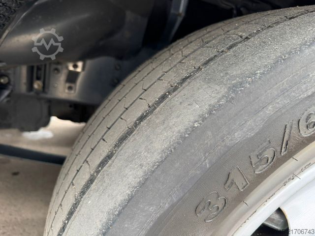 Standard tractor unit SCANIA P 450 * RETARDER  * STANDHEIZUNG * 1 X LIEGE *