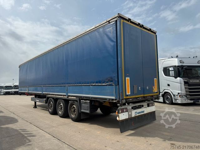 Open semitrailer with tarp KRONE SD *  * BORDWÄNDE * GUT BEREIFT * 2.70 M H