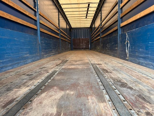 Open semitrailer with tarp KRONE SD *  * BORDWÄNDE * GUT BEREIFT * 2.70 M H