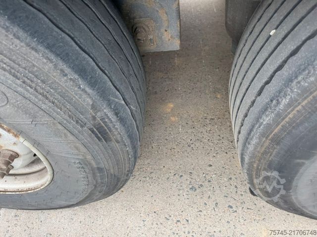 Open semitrailer with tarp KRONE SD *  * BORDWÄNDE * GUT BEREIFT * 2.70 M H