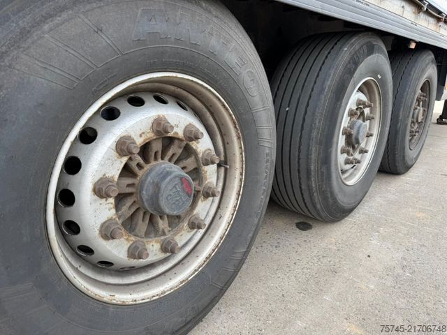 Open semitrailer with tarp KRONE SD *  * BORDWÄNDE * GUT BEREIFT * 2.70 M H