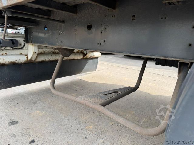 Open semitrailer with tarp KRONE SD *  * BORDWÄNDE * GUT BEREIFT * 2.70 M H