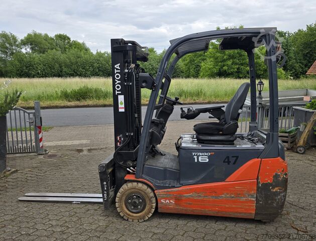 Carrello elevatore Toyota 8FBET16