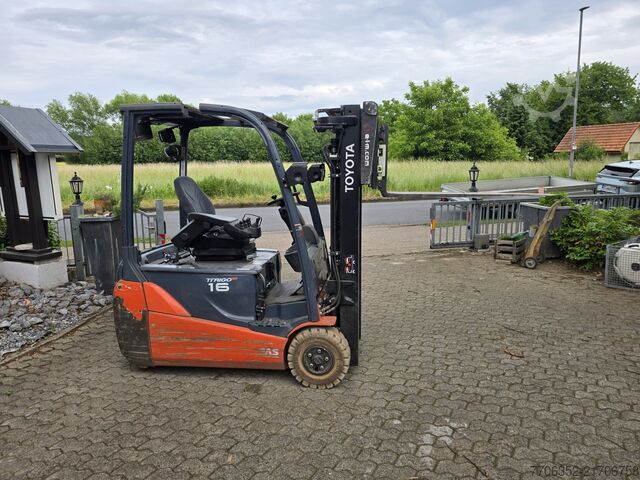 Carrello elevatore Toyota 8FBET16