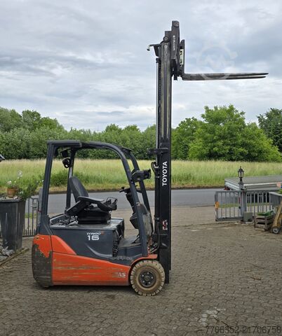 Carrello elevatore Toyota 8FBET16