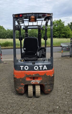 Carrello elevatore Toyota 8FBET16