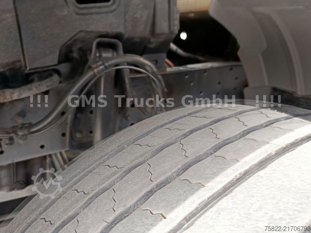 Refrigerated truck MERCEDES-BENZ Atego 1318 /Frigo Cool/ Rohrbahnen Fleisch Meat