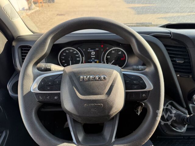Box van IVECO Daily 35C16 3,0L Koffer LBW 750kg Euro6E