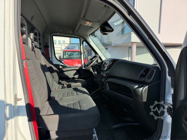 Box van IVECO Daily 35C16 3,0L Koffer LBW 750kg Euro6E