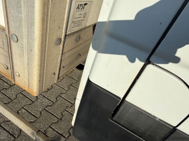Box van IVECO Daily 35C16 3,0L Koffer LBW 750kg Euro6E