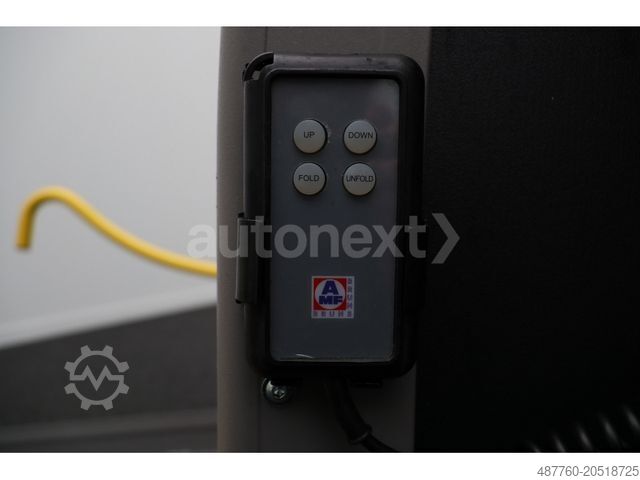 Kleinbus VOLKSWAGEN Crafter 35 *ROLLSTUHL-LIFT* KAMERA+5-SITZE