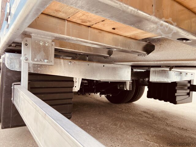 Alçak şasi römork Möslein TT 31 31 t GG Tridem- Tieflader 3 Achs, gelenktNeufahrzeug