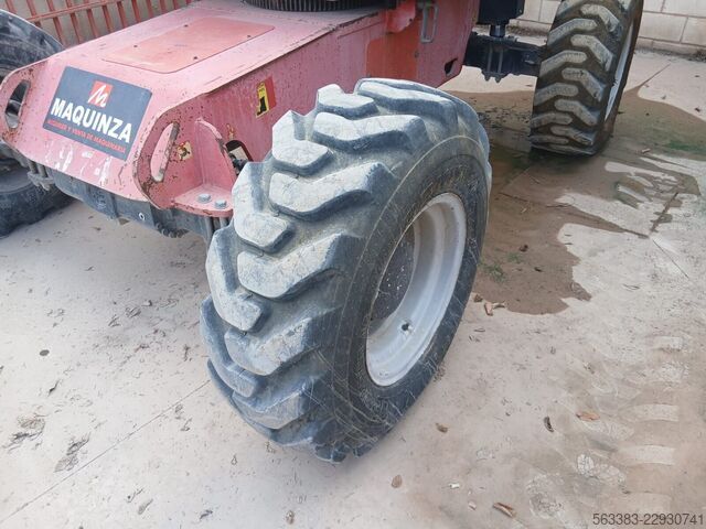 Knikarmhoogwerker Manitou 180ATJ