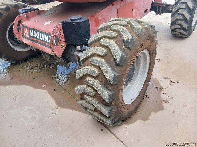 Knikarmhoogwerker Manitou 180ATJ