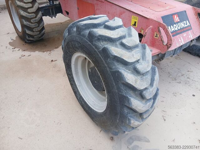 Knikarmhoogwerker Manitou 180ATJ
