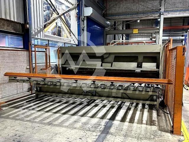 Sheet metal shear Safan HVR 430-6