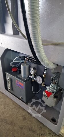 Ekscentrična presa PRESSIX T100CNR4