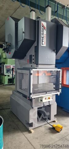 Ekscentrična presa PRESSIX T100CNR4