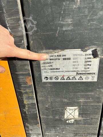 Palettenstapler Jungheinrich EJC 216z