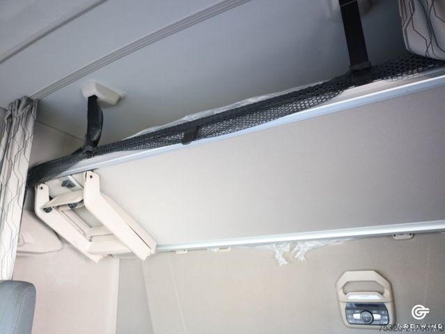 Standard trækkerunit DAF XG 480 FT UNFALL