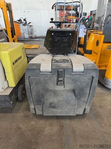 Zit-veegmachine Nilfisk SR1000S