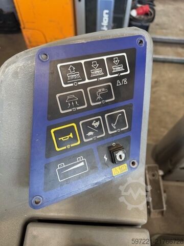 Zit-veegmachine Nilfisk BR 950CS