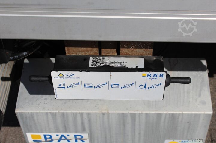 Refrigerator body van Renault Master CX 300 Tiefkühlkoffer 3-Sitze Türen+LBW