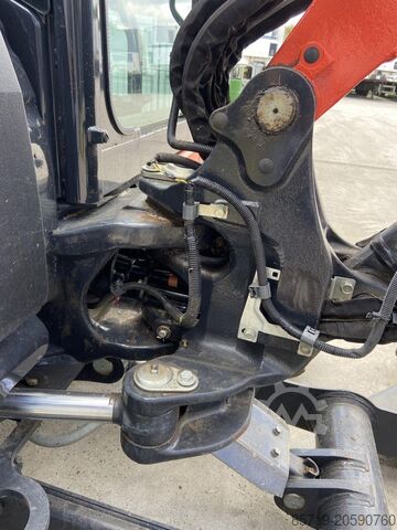 Mini escavatore Kubota U50-5 (6969)