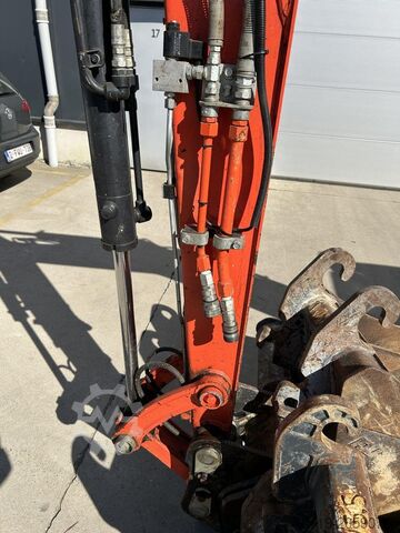 Mini escavatore Kubota U50-5 (6970)