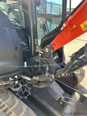Mini escavatore Kubota U50-5 (6970)