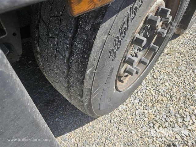 Otvorena poluprikolica sa ceradom Schmitz Cargobull Semitrailer Curtainsider Mega