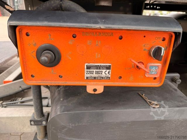 Brandalı açık yarı römork  Citysatte gelenkt Planen Auflieger mit LBW + ZWG