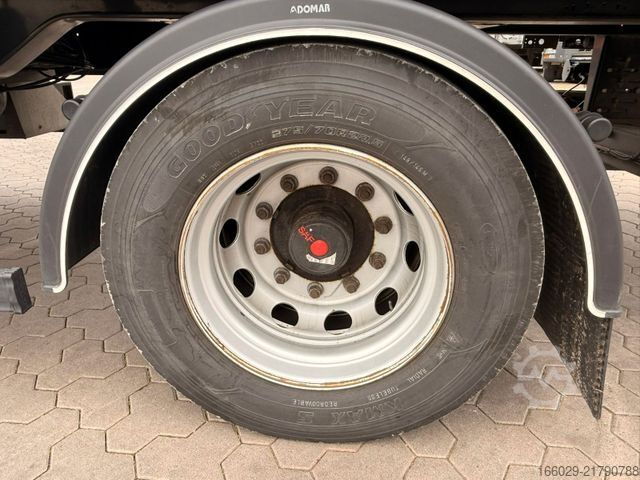 Brandalı açık yarı römork  Citysatte gelenkt Planen Auflieger mit LBW + ZWG