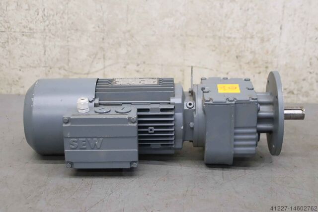 Getriebemotor 0,55 kW 75 U/min SEW-Eurodrive RF27 DT80K4/BMG