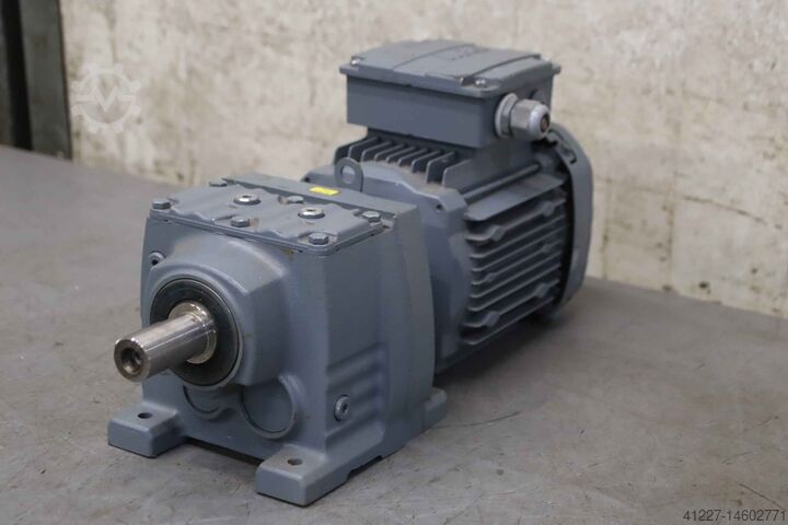Motorreductor 0,75 kW 43 rpm SEW-Eurodrive R37 DRSS0S4/Z