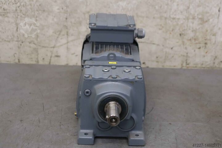 Motorreductor 0,75 kW 43 rpm SEW-Eurodrive R37 DRSS0S4/Z