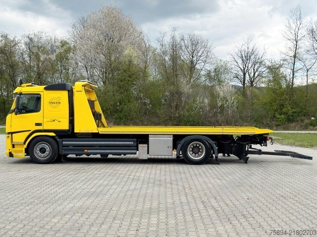 Odtahové vozidlo VOLVO FM 330 * ABSCHLEPPWAGEN 6,00 m * TOPZUSTAND