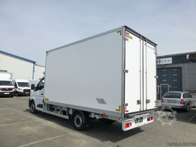 Vrachtwagen met bakwagen RENAULT NEW Master  Koffer Türen Möbelkoffer