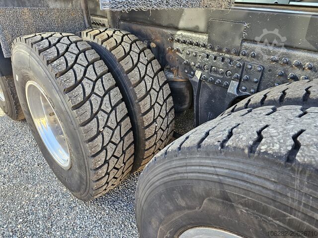 Kipper LKW Volvo FH520-37 8X4 JMNL Ad-Blue Lift-Lenk 14m³