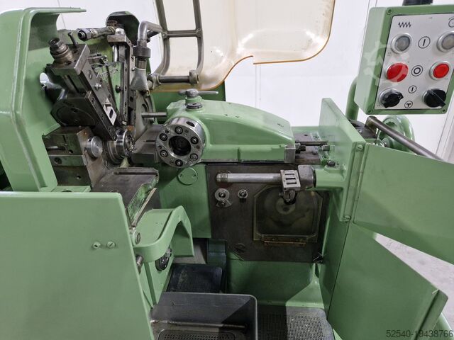 Torno automático para barras INDEX DG12