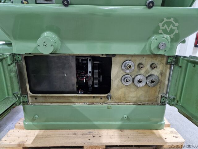 Torno automático para barras INDEX DG12