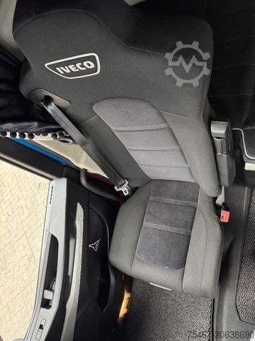 Tung lastbil IVECO AS440S48TX/P GGVS Spezial Edition