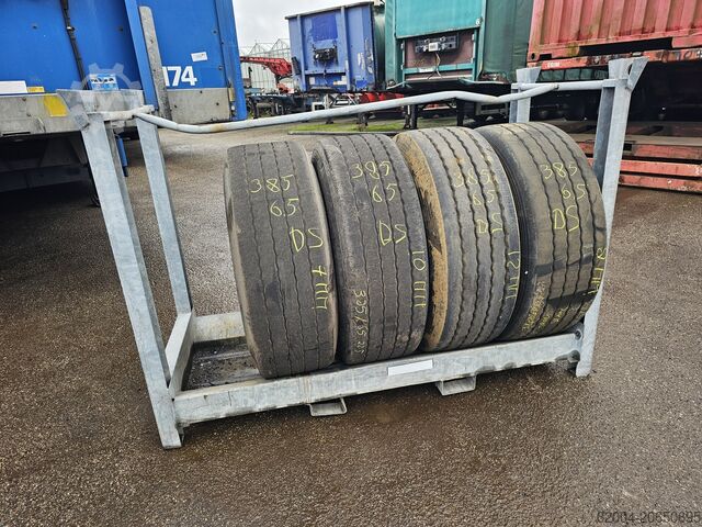 CONTINENTAL BRIDGESTONE. TRAILER TIRE