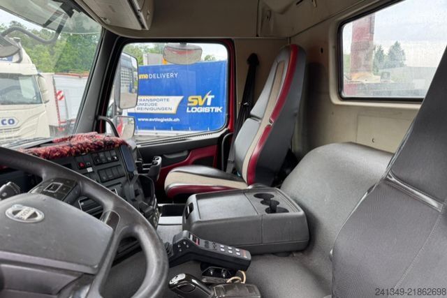 Abrollkipper VOLVO FMX-460 8x4 Hiab 26T