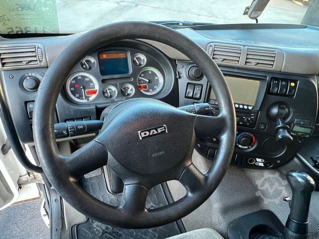Hakowiec DAF CF 250 VDL-Abrollkipper mit Planenaufbau u. LBW