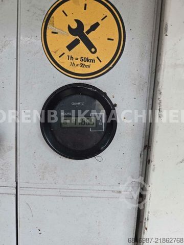 Plataforma de trabalho montada em camião RENAULT Master