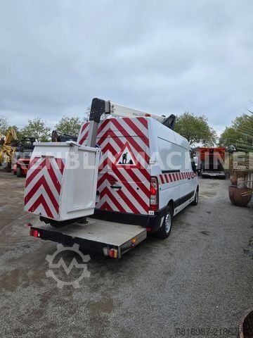Plataforma de trabalho montada em camião NISSAN Nv klubb k32