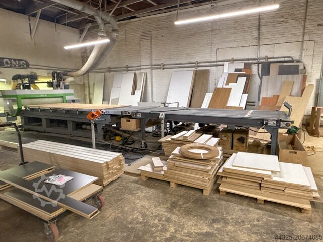 Bewerkingscentrum met nesttafel BIESSE SKILL 1536 G FT