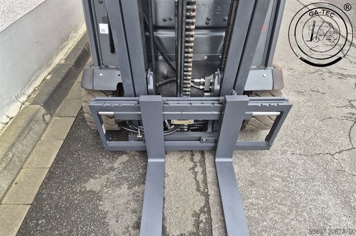 Veicolo elettrico a 4 ruote Linde E20L EVO